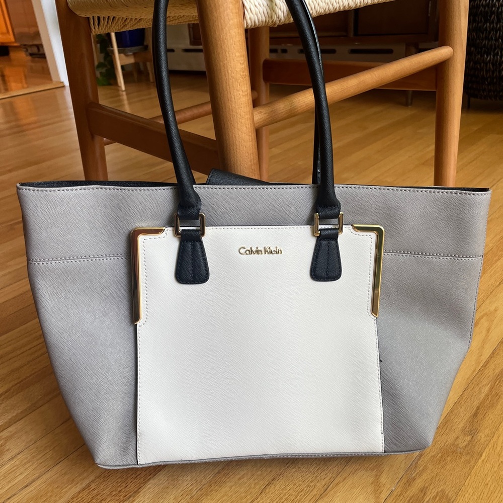 Calvin Klein Large Two-Tone Tote Bag with Black Handles